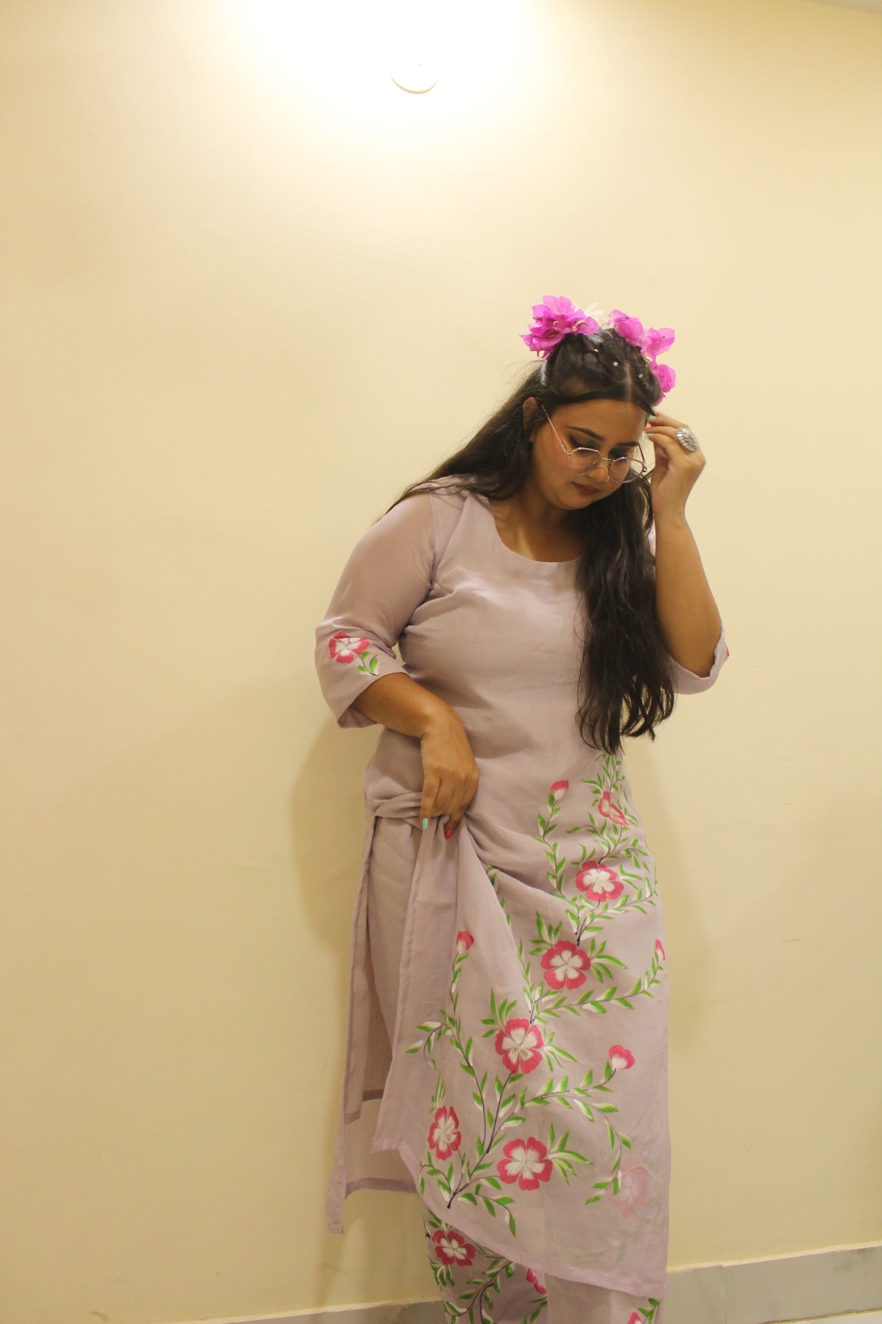 Taru-Phool Suit