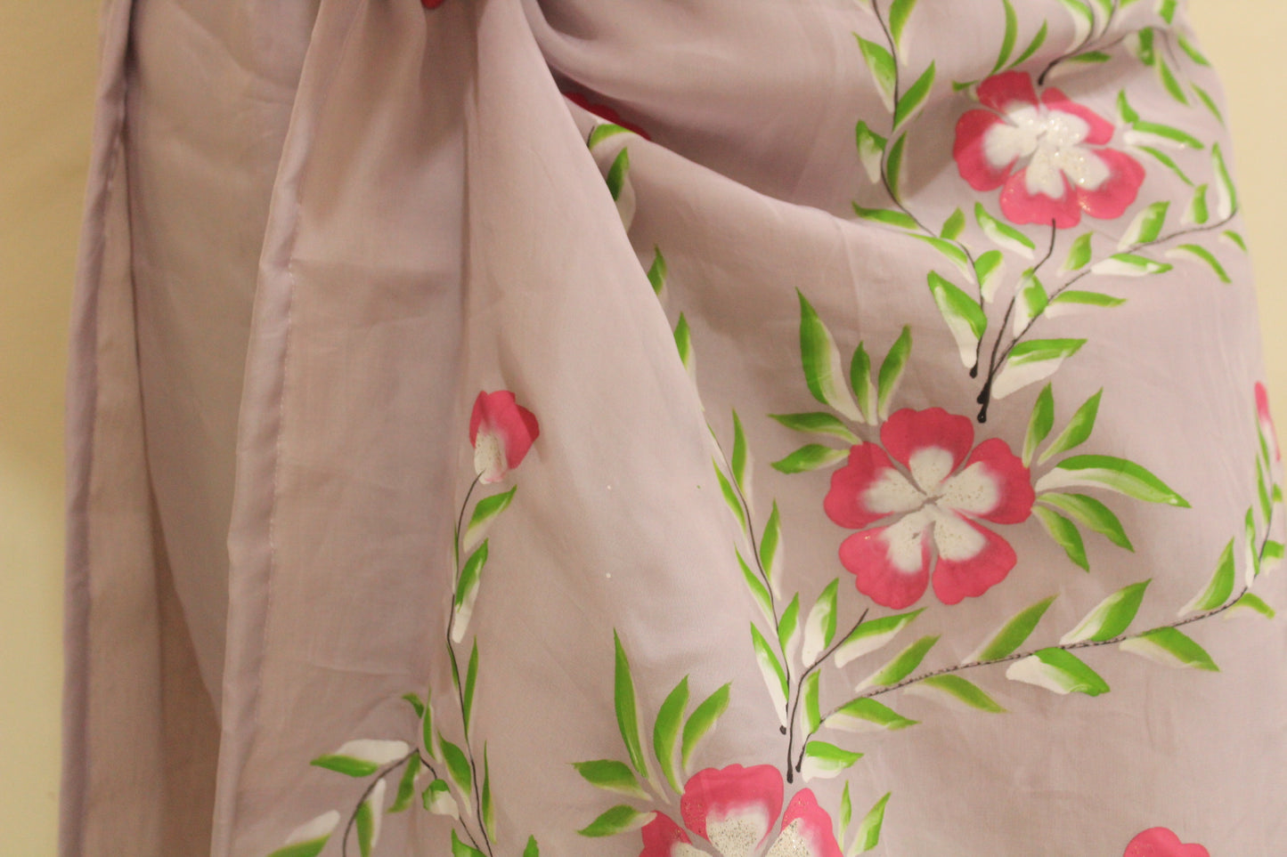 Taru-Phool Suit